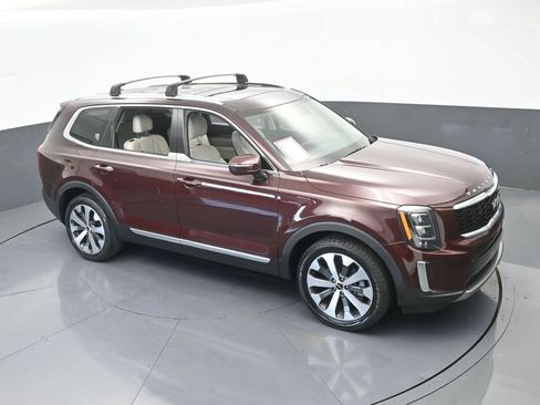 Used 2022 Kia Telluride EX w/ EX Premium Package image 61