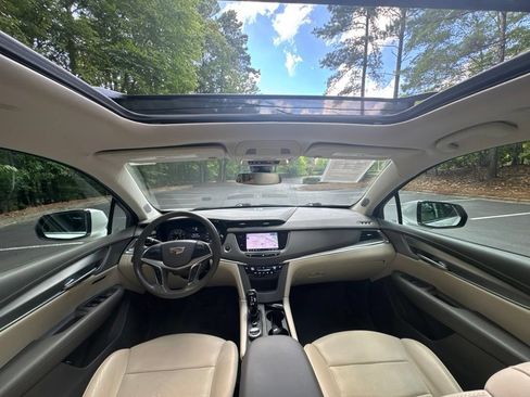 Used 2021 Cadillac XT5 Premium Luxury w/ LPO, Floor Liner Package FWD image 25