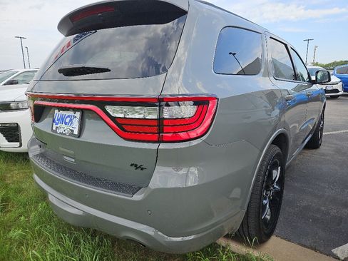 Used 2023 Dodge Durango R/T AWD/4WD image 7