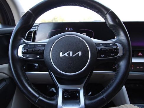 Used 2023 Kia Sportage EX FWD image 19
