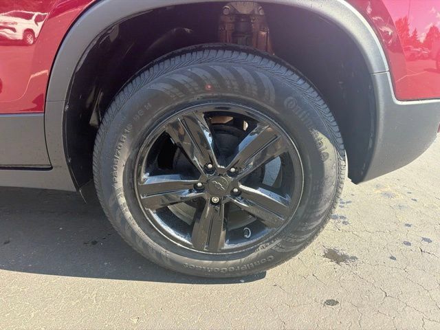 Used 2021 Chevrolet Trax LT w/ Driver Confidence Package FWD image 9