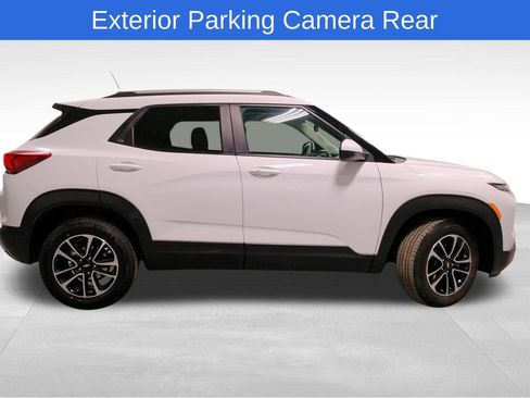 Used 2025 Chevrolet TrailBlazer LT image 9