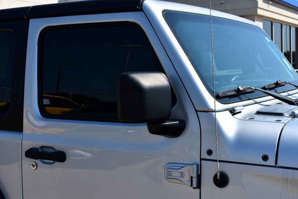 Used 2022 Jeep Wrangler Sport AWD/4WD image 8