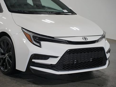 Used 2024 Toyota Corolla SE FWD image 4