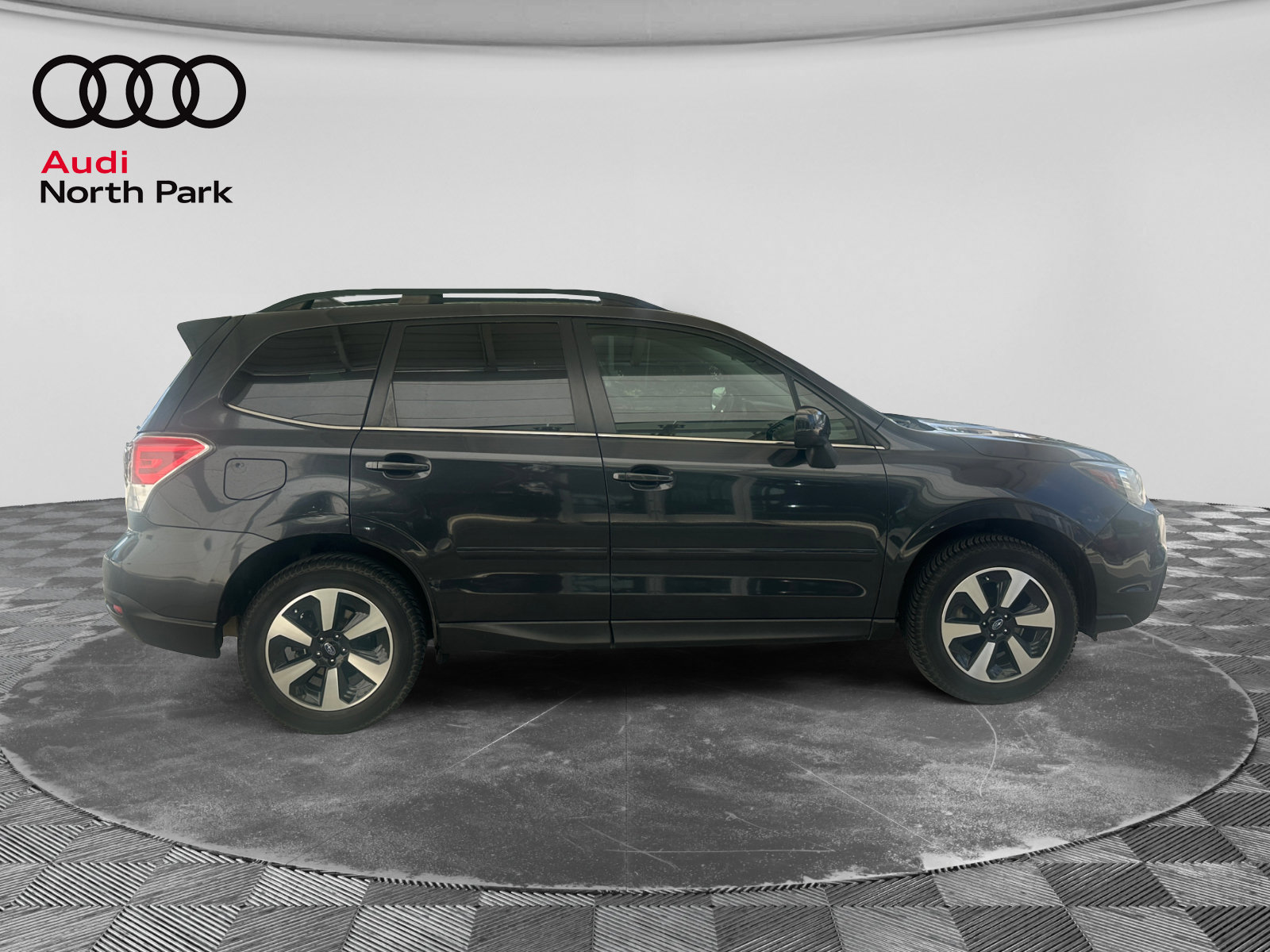 Used 2018 Subaru Forester 2.5i Limited AWD/4WD image 6