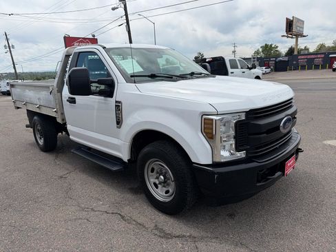Used 2018 Ford F250 XL RWD image 2