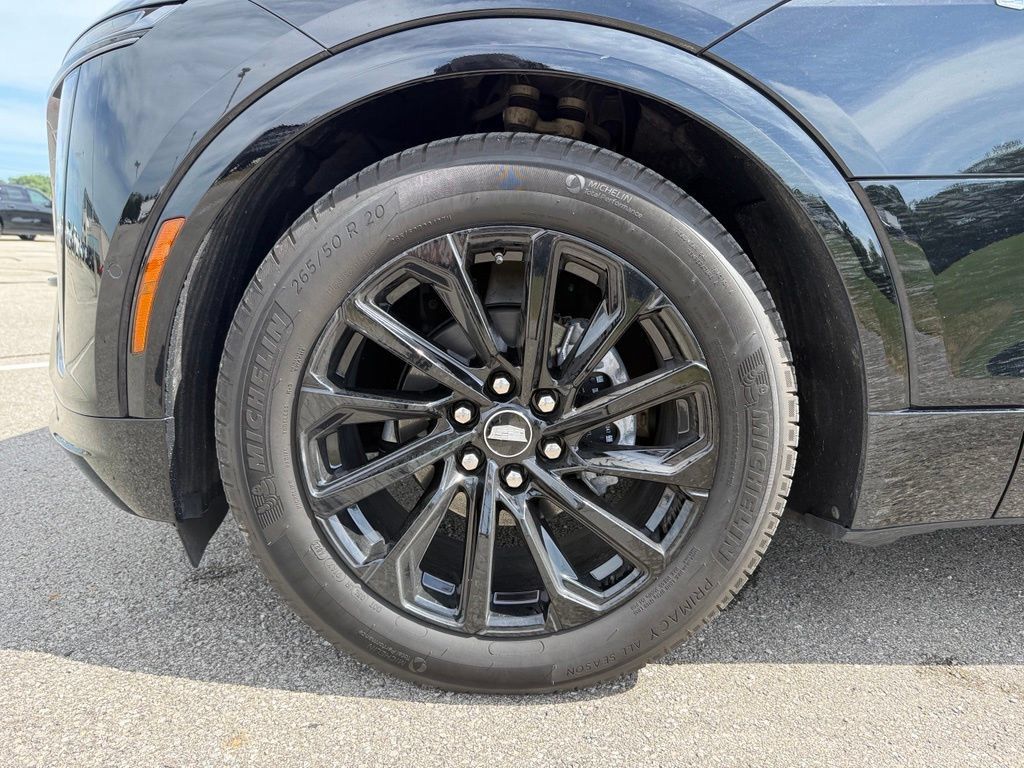 Certified 2024 Cadillac Lyriq Sport AWD/4WD image 15