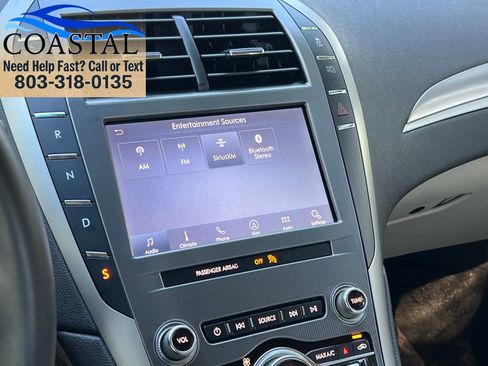 Used 2020 Lincoln MKZ w/ Convenience Package FWD image 38