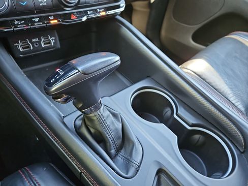 Used 2024 Dodge Durango GT image 26