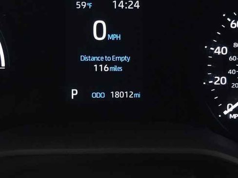 Used 2023 Toyota Sienna XLE image 22