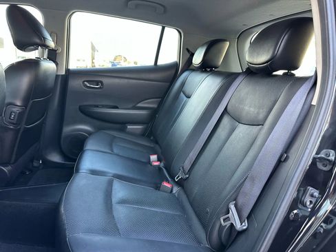 Used 2015 Nissan Leaf SL w/ Premium Package image 18