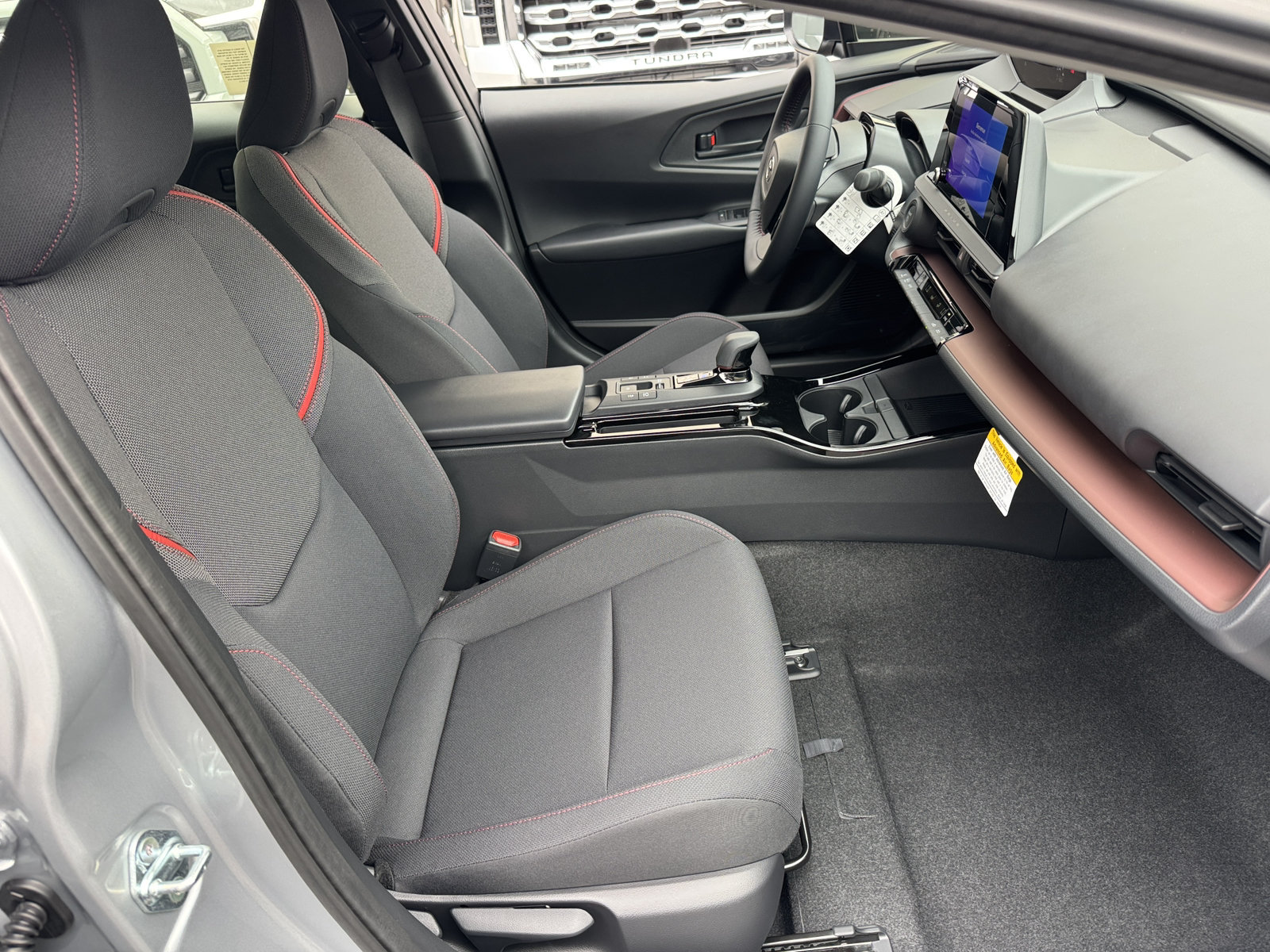 New 2027 Toyota Prius Plug-In Hybrid FWD image 8