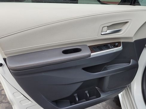 Certified 2023 Toyota Sienna XLE image 11