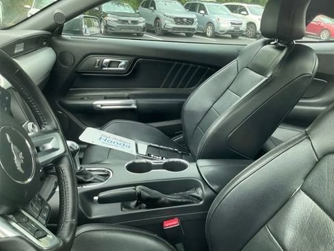 Used 2016 Ford Mustang Premium RWD image 10