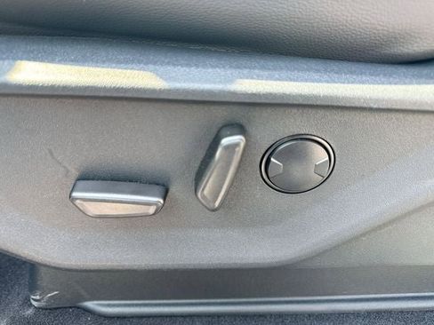 New 2025 Ford F150 Lariat w/ Equipment Group 501A Mid image 12