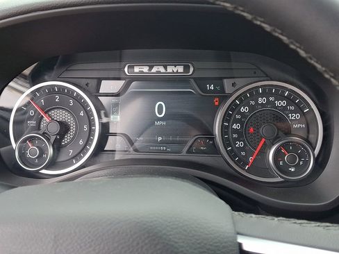 New 2026 RAM 1500 4x4 Crew Cab image 18