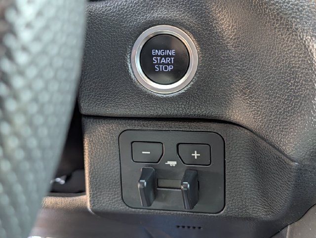 Used 2024 Toyota Tundra Limited AWD/4WD image 21