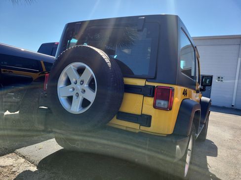 Used 2015 Jeep Wrangler Sport image 10