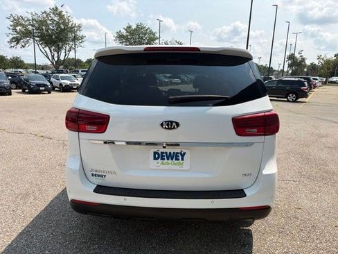 Used 2021 Kia Sedona EX FWD image 4