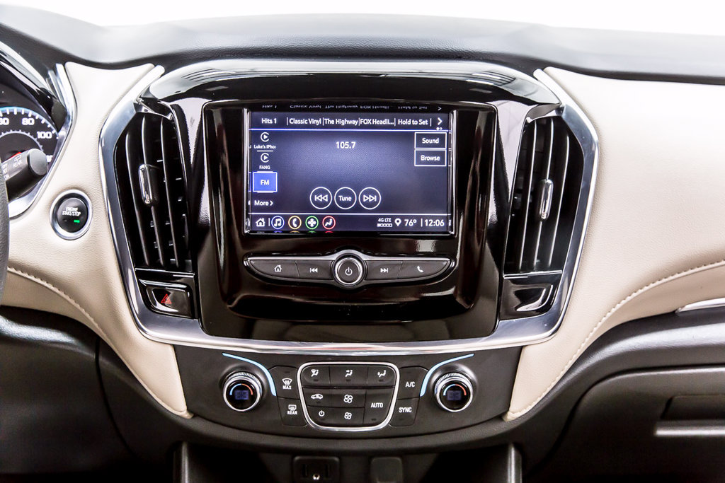 Used 2023 Chevrolet Traverse LS w/ Safety Package FWD image 18