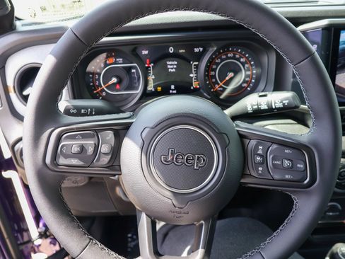 New 2026 Jeep Wrangler Unlimited Sahara AWD/4WD image 28