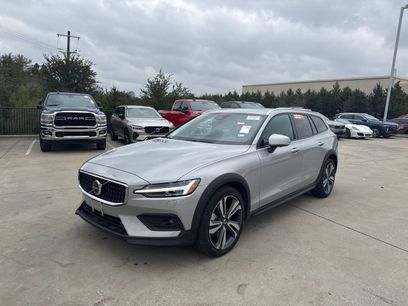 Certified 2025 Volvo V60 B5 Cross Country Plus