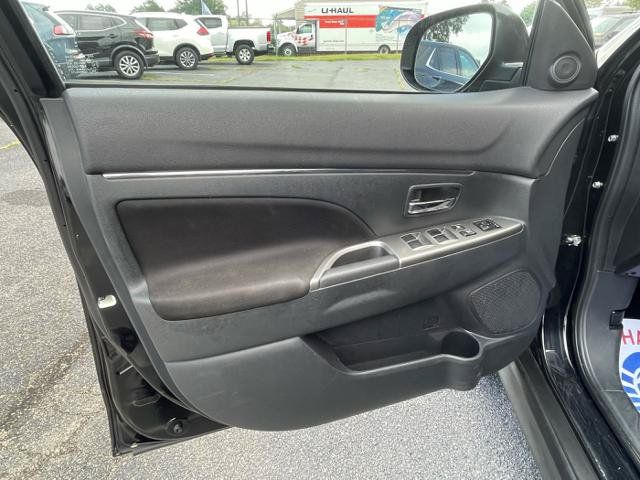 Used 2021 Mitsubishi Outlander Sport SE FWD image 10