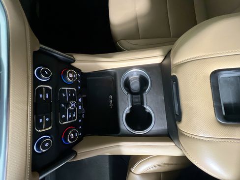 Used 2021 Chevrolet Tahoe Premier AWD/4WD image 26