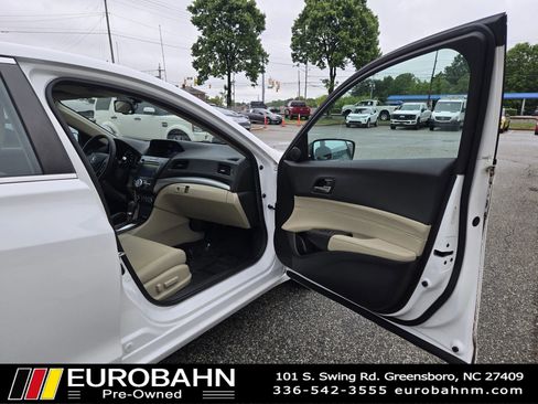 Used 2016 Acura ILX FWD image 22