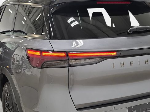 Certified 2026 INFINITI QX60 Sport w/ Dark Cargo Package AWD/4WD image 31