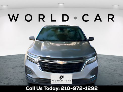 Used 2024 Chevrolet Equinox LS FWD image 2
