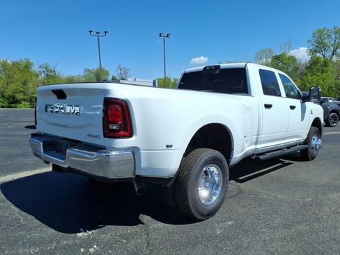 New 2026 RAM 3500 Tradesman image 7
