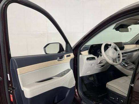 Used 2024 Hyundai Palisade Limited AWD/4WD image 27