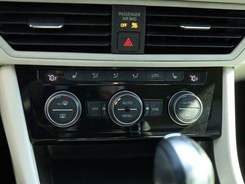 Used 2019 Volkswagen Jetta S image 23