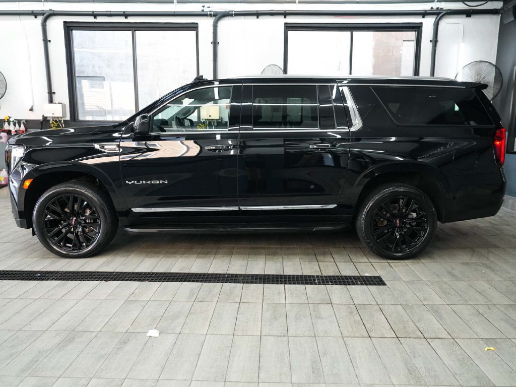 Used 2016 GMC Yukon Denali w/ Open Road Package AWD/4WD image 4