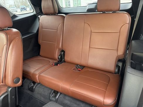 Used 2020 Chevrolet Traverse High Country image 33