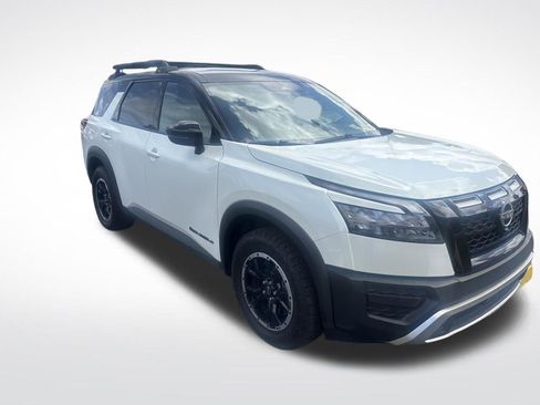 Certified 2023 Nissan Pathfinder Rock Creek image 2