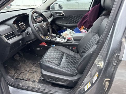 Used 2022 Mitsubishi Outlander SEL image 10