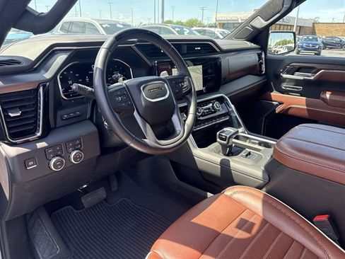 Certified 2024 GMC Sierra 1500 Denali Ultimate AWD/4WD image 10