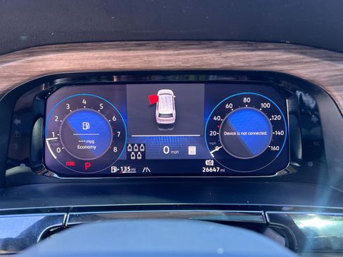 Used 2025 Volkswagen Atlas SEL Premium R-Line image 33