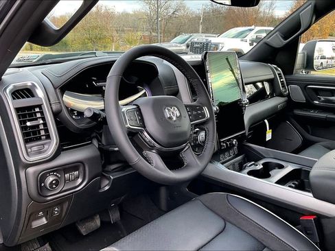 New 2026 RAM 1500 Laramie AWD/4WD image 6