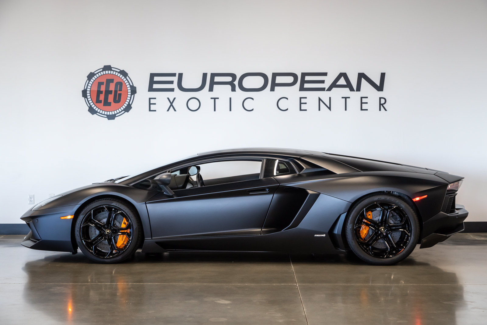 Used 2012 Lamborghini Aventador LP 700-4 AWD/4WD image 9