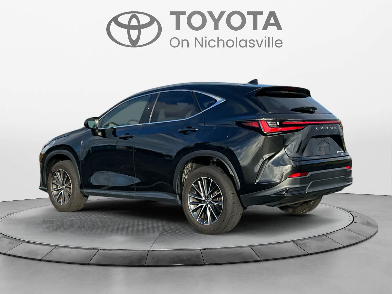Used 2024 Lexus NX 350 AWD image 3