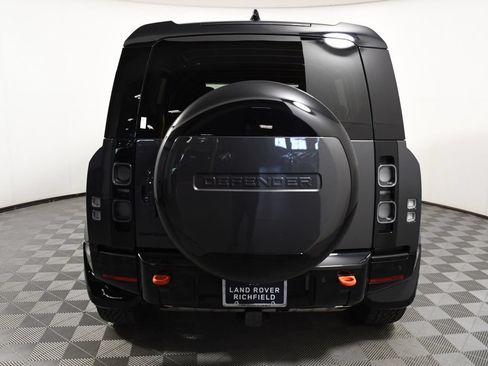 Used 2024 Land Rover Defender 110 X AWD/4WD image 5
