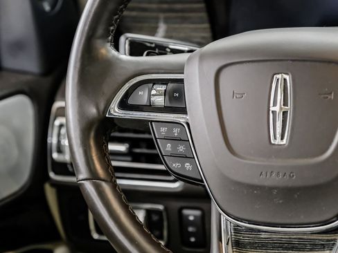 Used 2022 Lincoln Navigator Black Label image 24