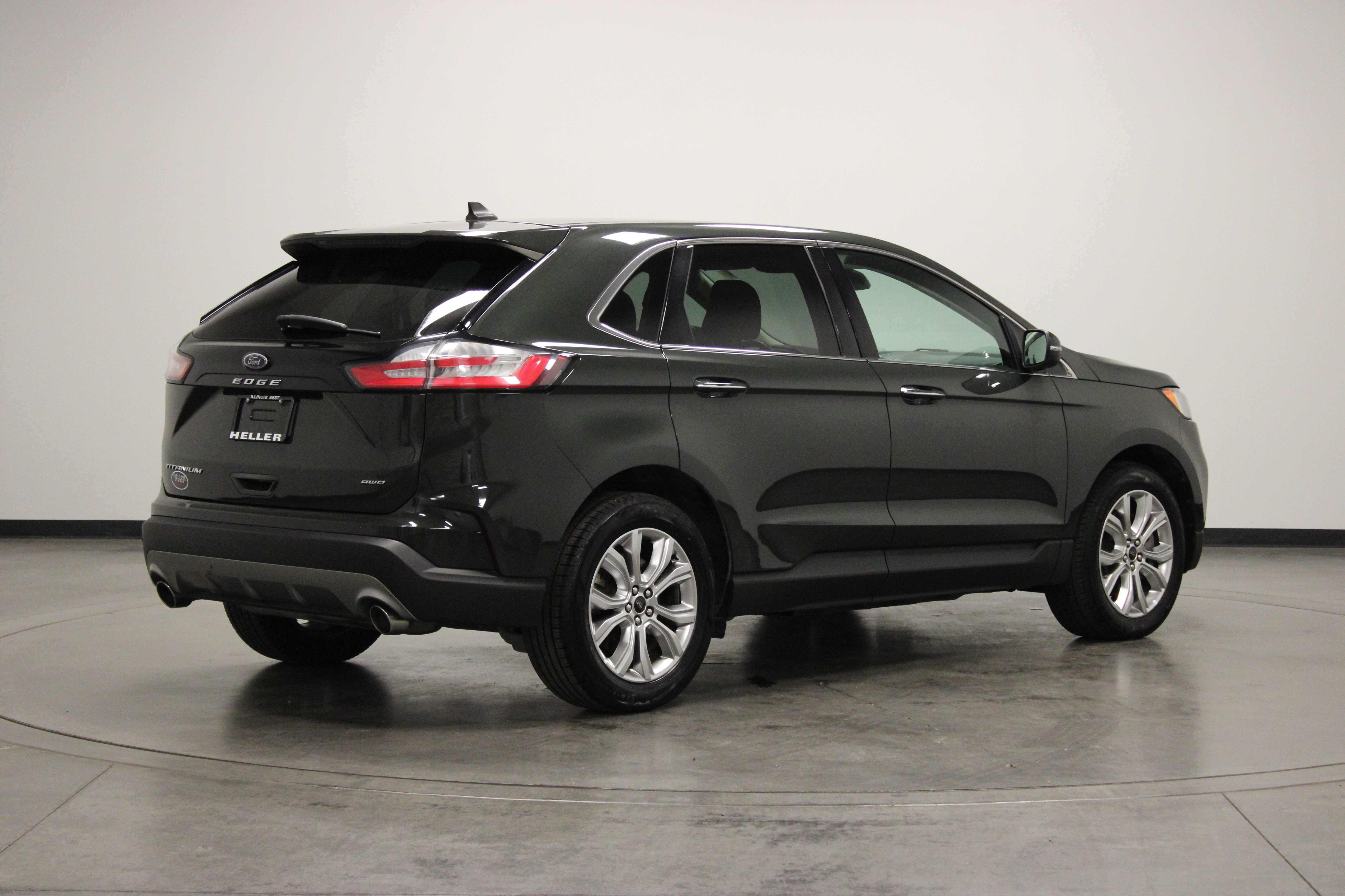 Used 2024 Ford Edge Titanium AWD/4WD image 8