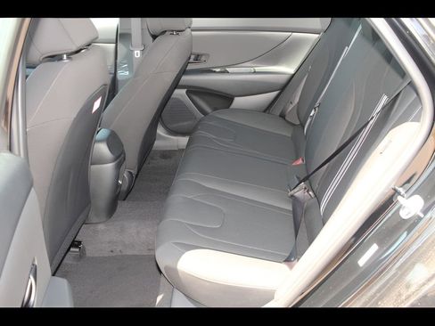 New 2025 Hyundai Elantra Sport w/ Cargo Package image 12