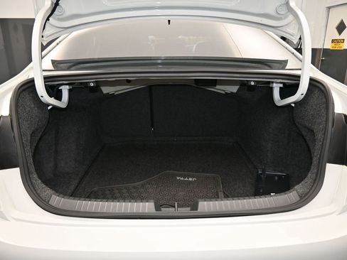 Used 2023 Volkswagen Jetta S image 34