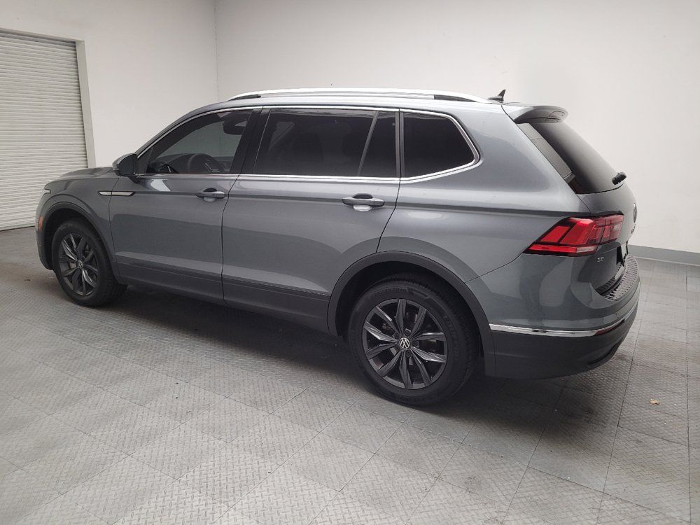 Used 2023 Volkswagen Tiguan SE FWD image 3