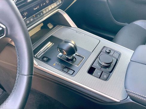 Certified 2024 MAZDA CX-90 Plug-In Hybrid w/ Premium Pkg image 17